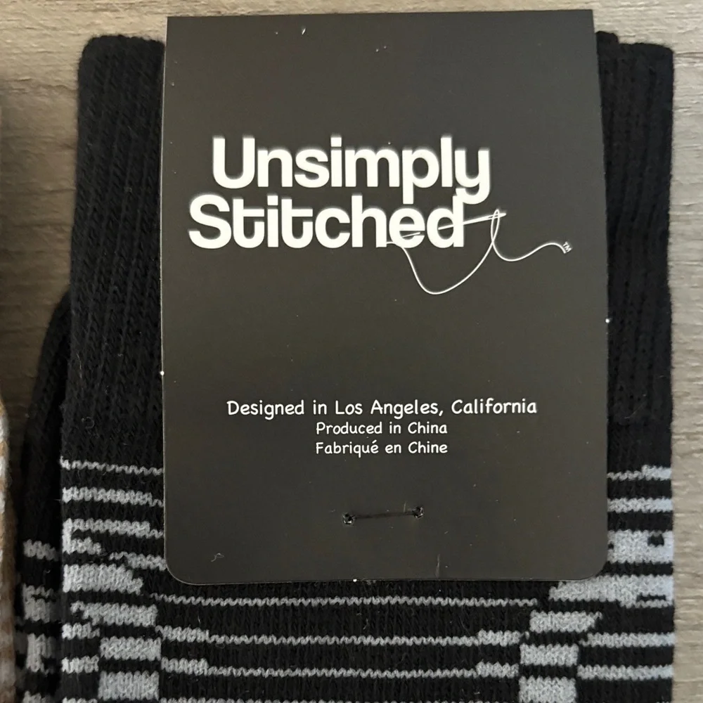 NWT Unsimply Stitched Tan and Black Patterned Socks
